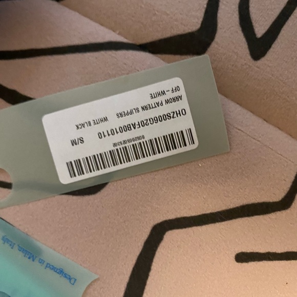 OFF-WHITE SLIPPERS - Picture 2 of 2